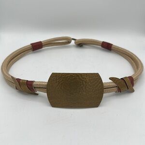 Stretchy multimedia belt with hammered metal buckle, size S